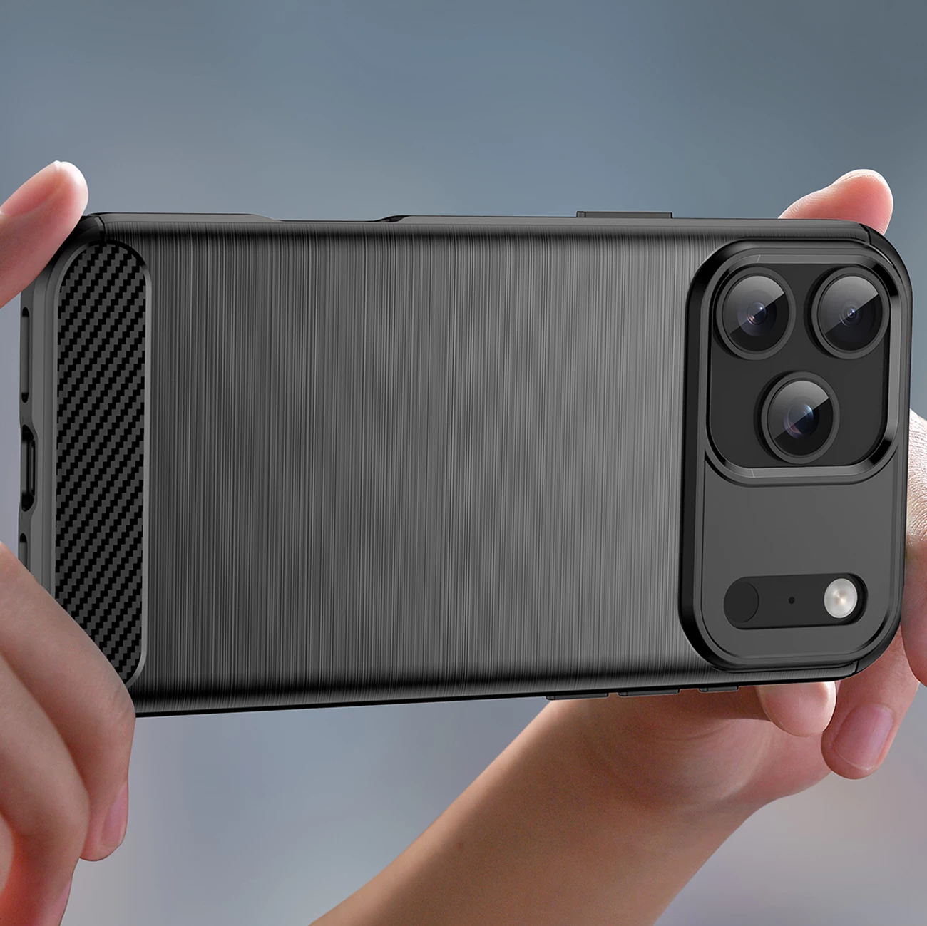 Mbështjellës Hurtel Carbon Case për iPhone 17 Pro Max, i zi