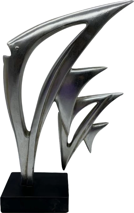 Dekor peshk abstrakt, polirezine, argjend e zi, 23x8x24cm