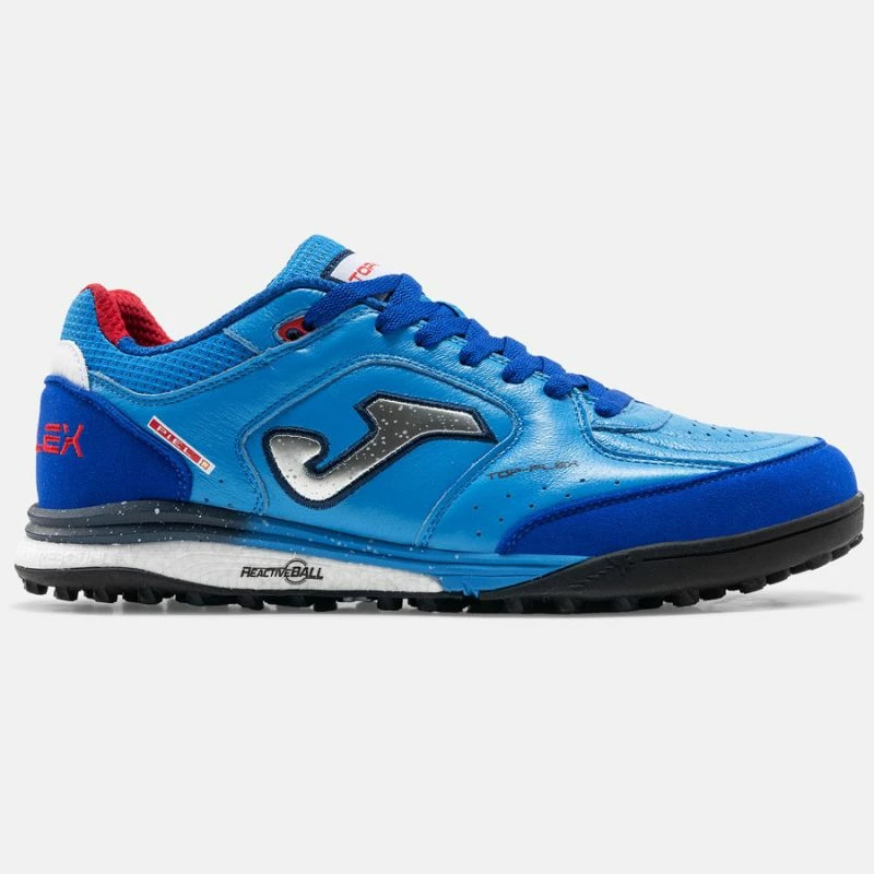 Atlete futbolli Joma për meshkuj