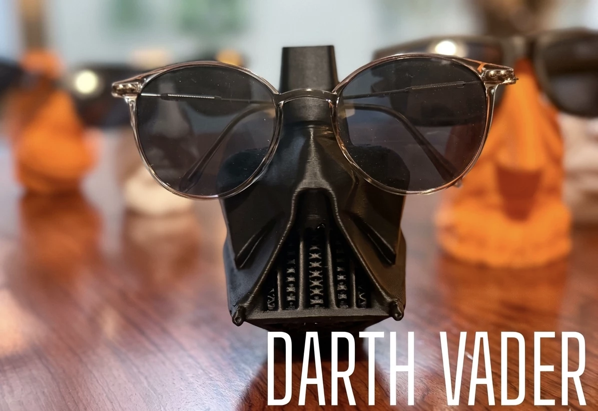 Mbajtëse për syza / Darth Vader - e zezë