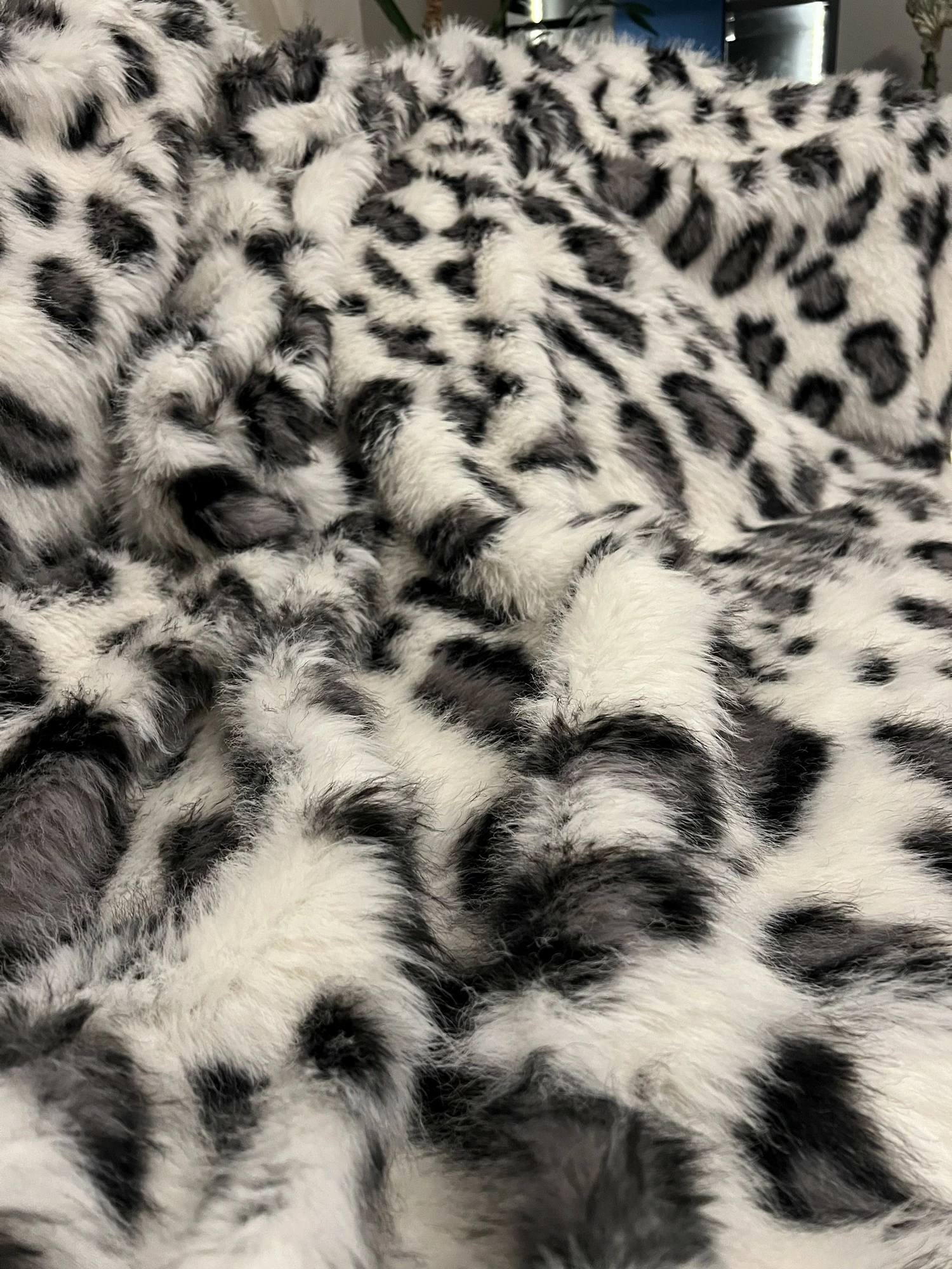 Shall për divan, leopardi, ngjyrë gri dhe e zezë, 150x100 cm