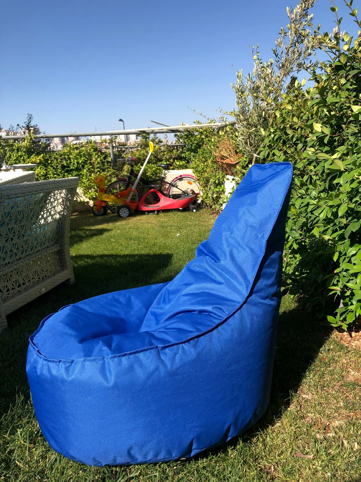 Qebe për ulje, ngjyrë kaltër, Atelier del Sofa, Aktif