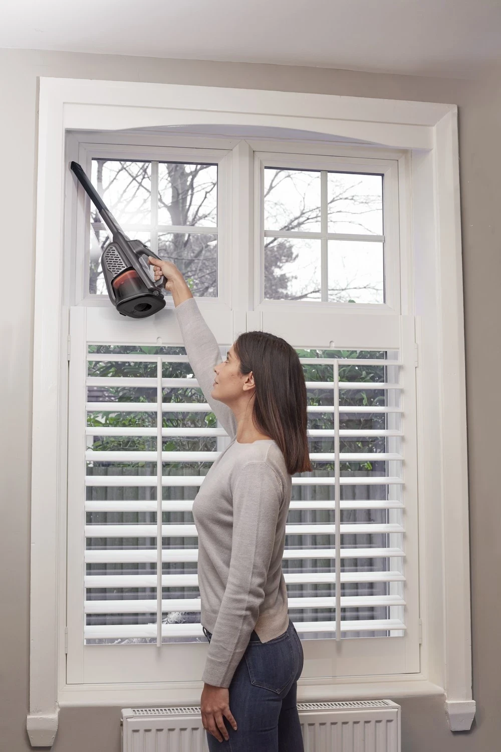 Pastrues portativ Black & Decker, gri-zezë