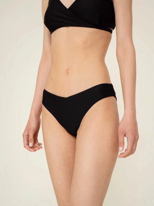 Bikine për femra Outhorn, të zeza