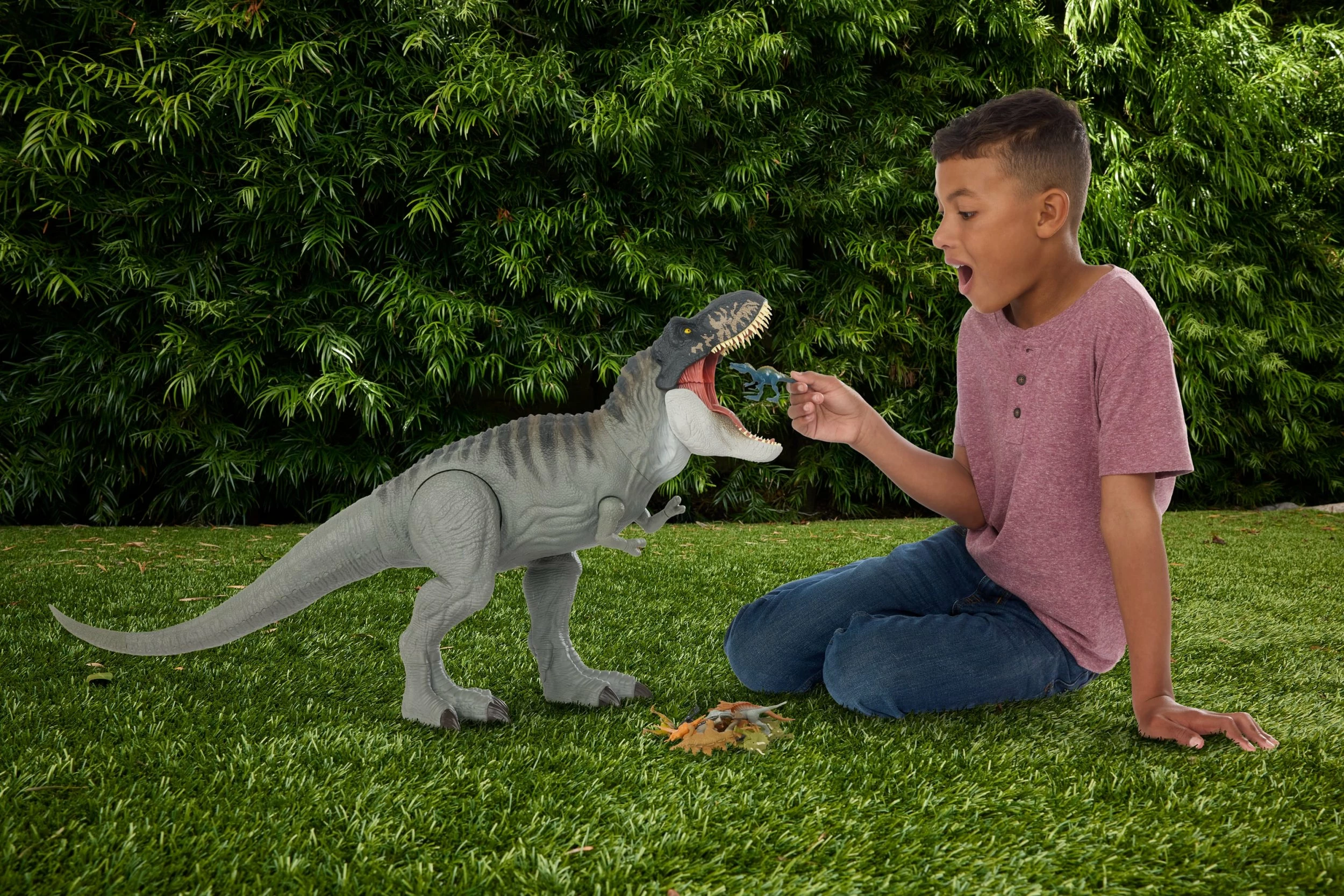 Figurinë dinosauri Mattel Jurassic World Rebirth Colossal Tyrannosaurus 99 cm (JGB52), gri