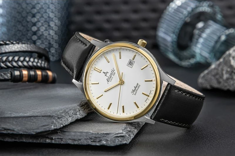 Orë dore për meshkuj Atlantic, e zezë