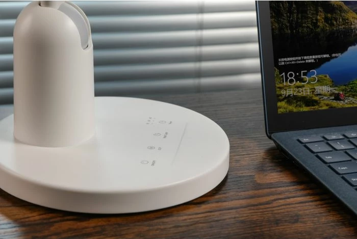 Llambë tavoline LED smart TaoTronics TT-DL1055, ndriçim i rregullueshëm, temperaturë ngjyre e rregullueshme, e bardhë