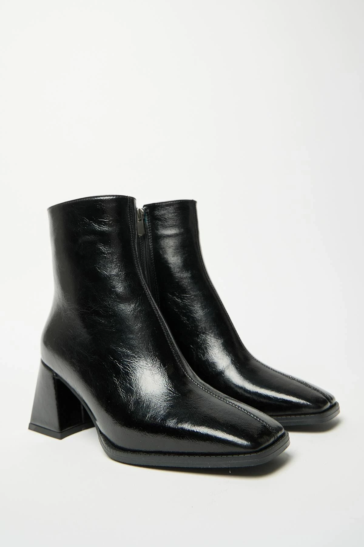 Çizme për gra, ngjyrë e zezë, Jumeon, MK1345025KR20-004