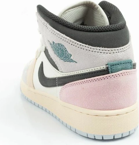 Atlete për femra Nike Air Jordan 1, të zeza [Madhësia: 36.5]