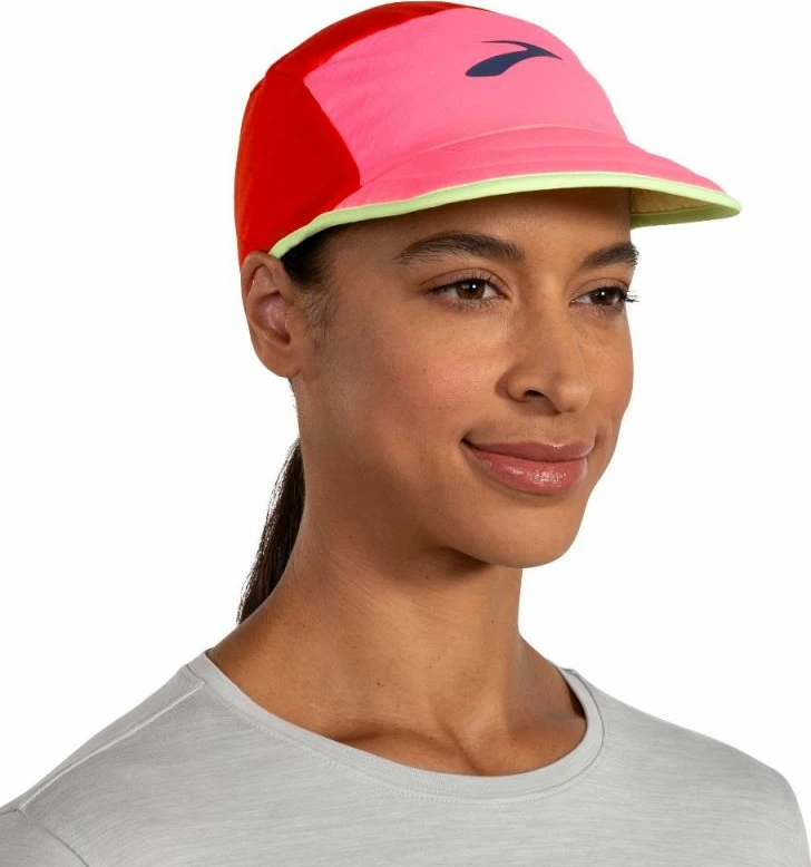 Kapelë sportive Brooks unisex, shumëngjyrëshe