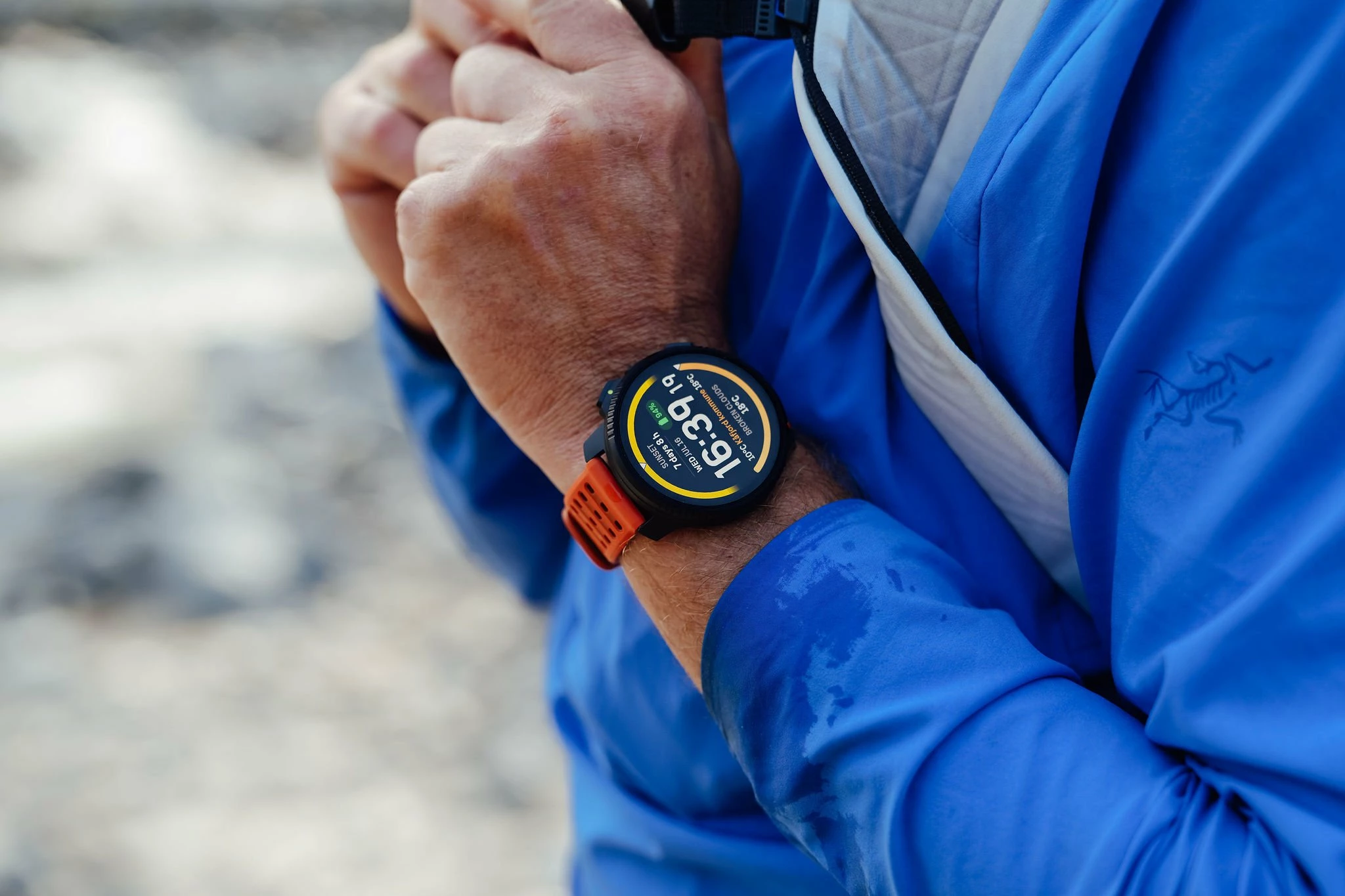 Smartwatch sportive Suunto Vertical 2 Canyon SS051206000, AMOLED 1.5\", GPS, 10 ATM, portokalli
