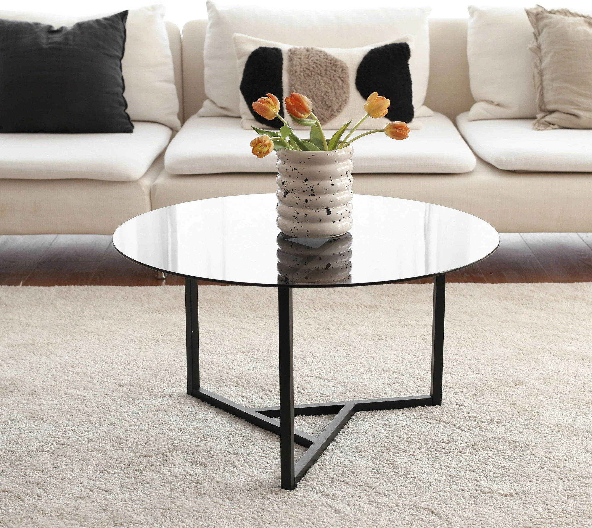 Tavolinë kafeje Hanah Home, Trio, xham i temperuar fume, S402F