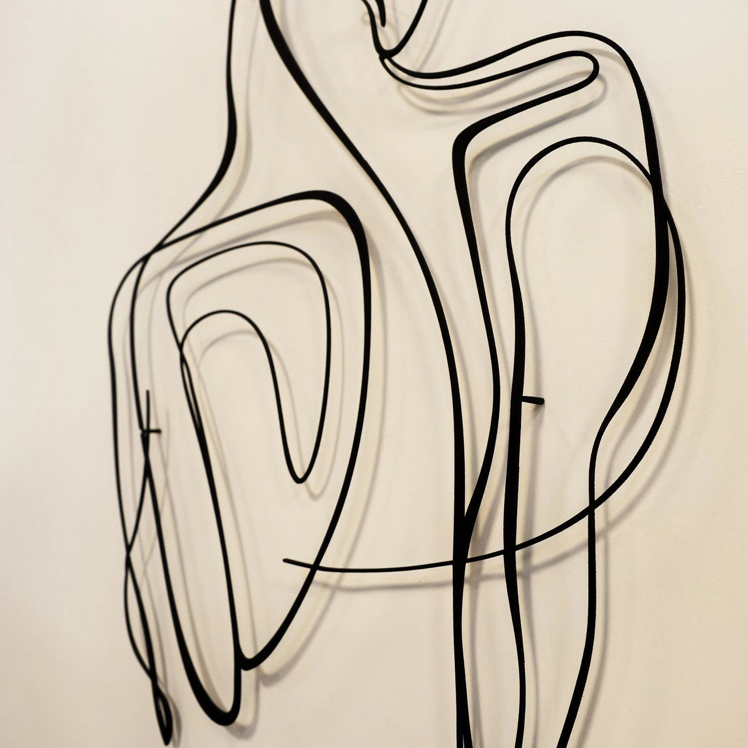 Aksesor dekorativ metalik për mur, silueta e gruas, Wallity, APT594MS
