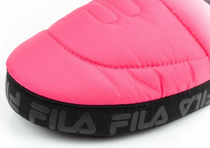 Papuqe femra Fila, rozë
