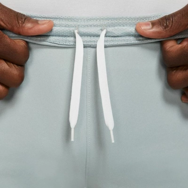 Shorce Nike NK Dry Academy për Femra, Gri dhe të Bardha