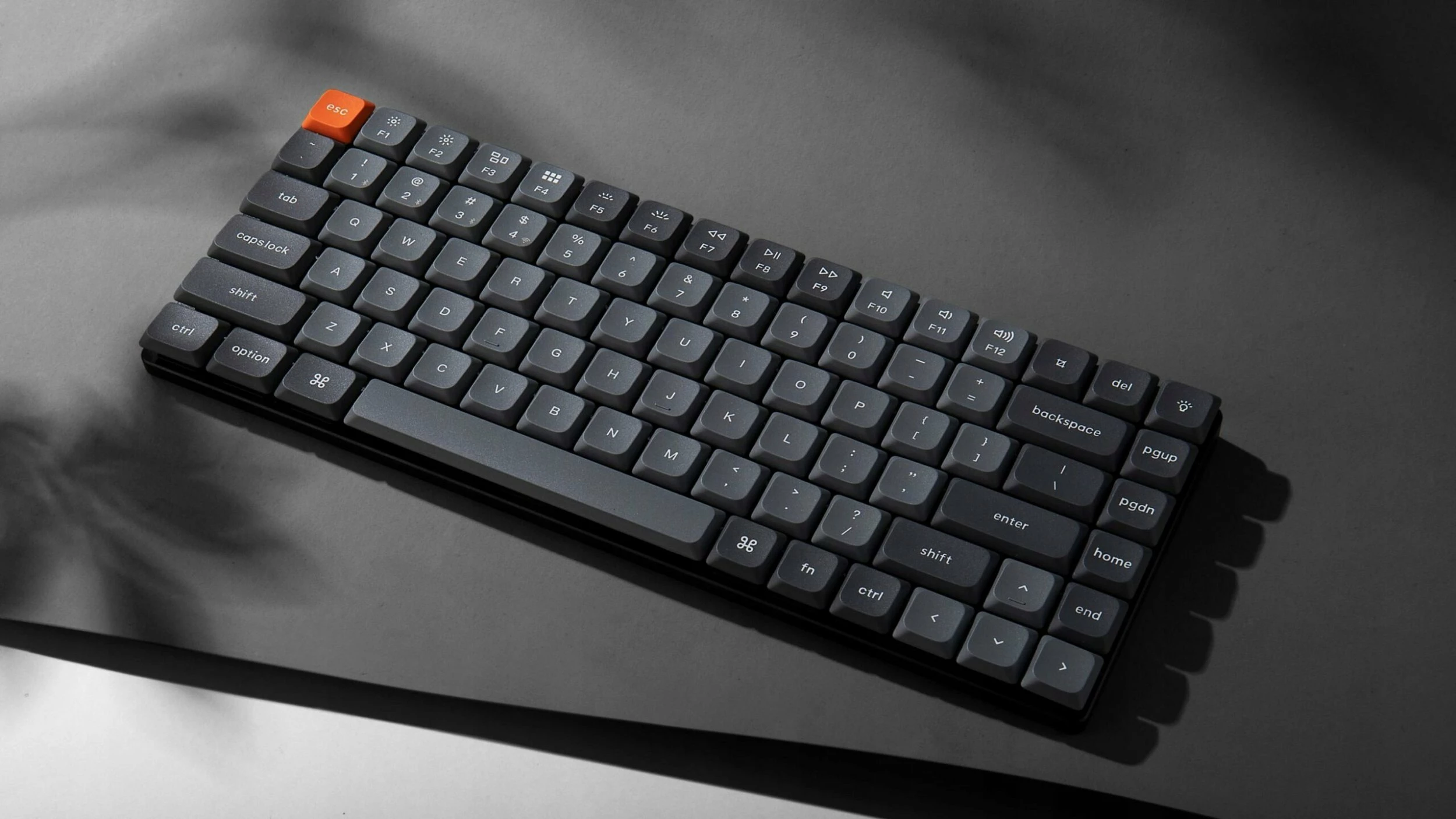 Tastierë mekanike Keychron K3 Max K3M-H3, Hot-swap, Gateron Low Profile Brown, 75%, tri-mode (USB-C/2.4GHz/Bluetooth 5.1), gri