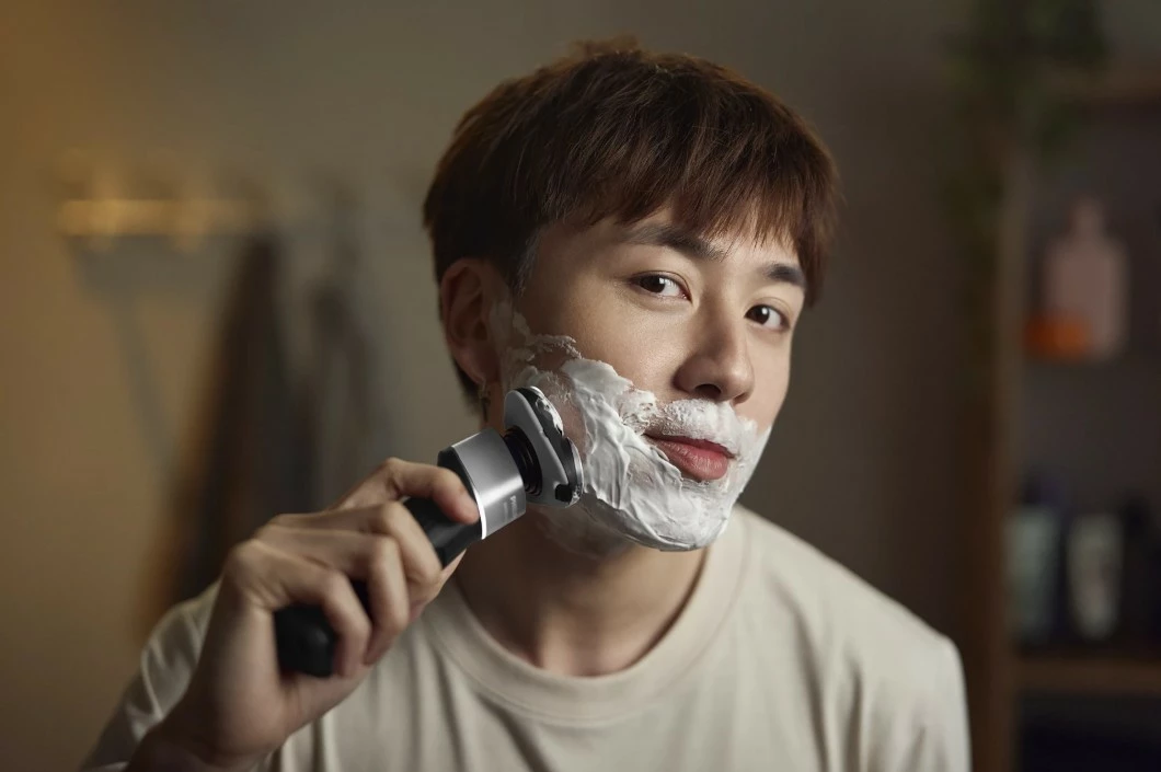 Makinë rroje Philips Series 5000X X5004/00, për meshkuj, e zezë