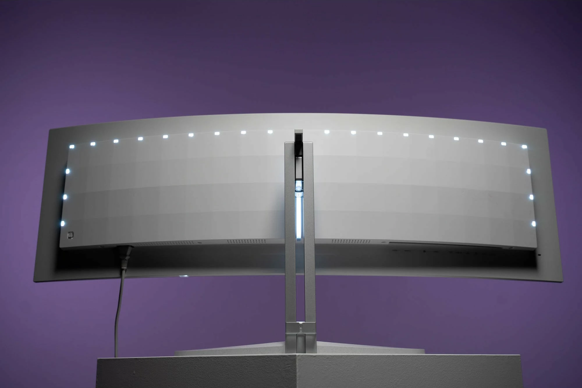 Monitor Philips 49M2C8900 QD-OLED 49 inç, 5120x1440, 32:9, Ambilight, USB-C, i bardhë