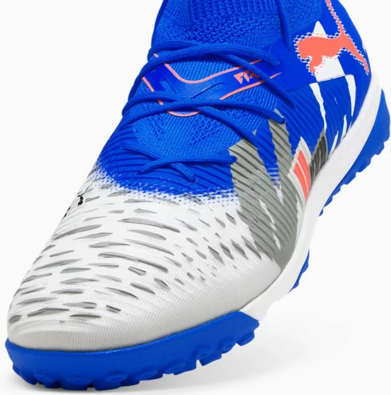 Atlete futbolli Puma për meshkuj, të bardha