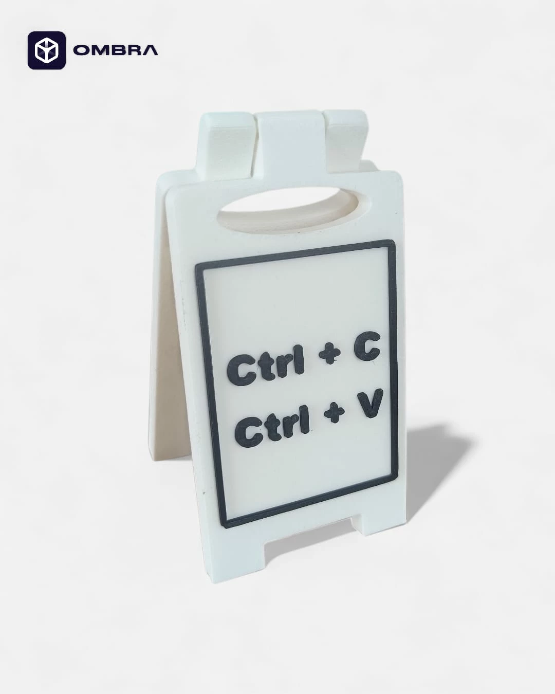 Tabelë “CTRL + C, CTRL + V” - e bardhe