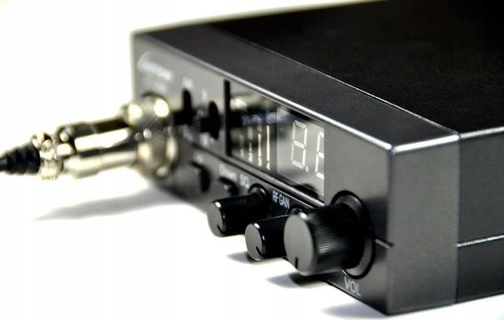 Radio CB Luiton LT-298, AM/FM, me çakmak, e zezë
