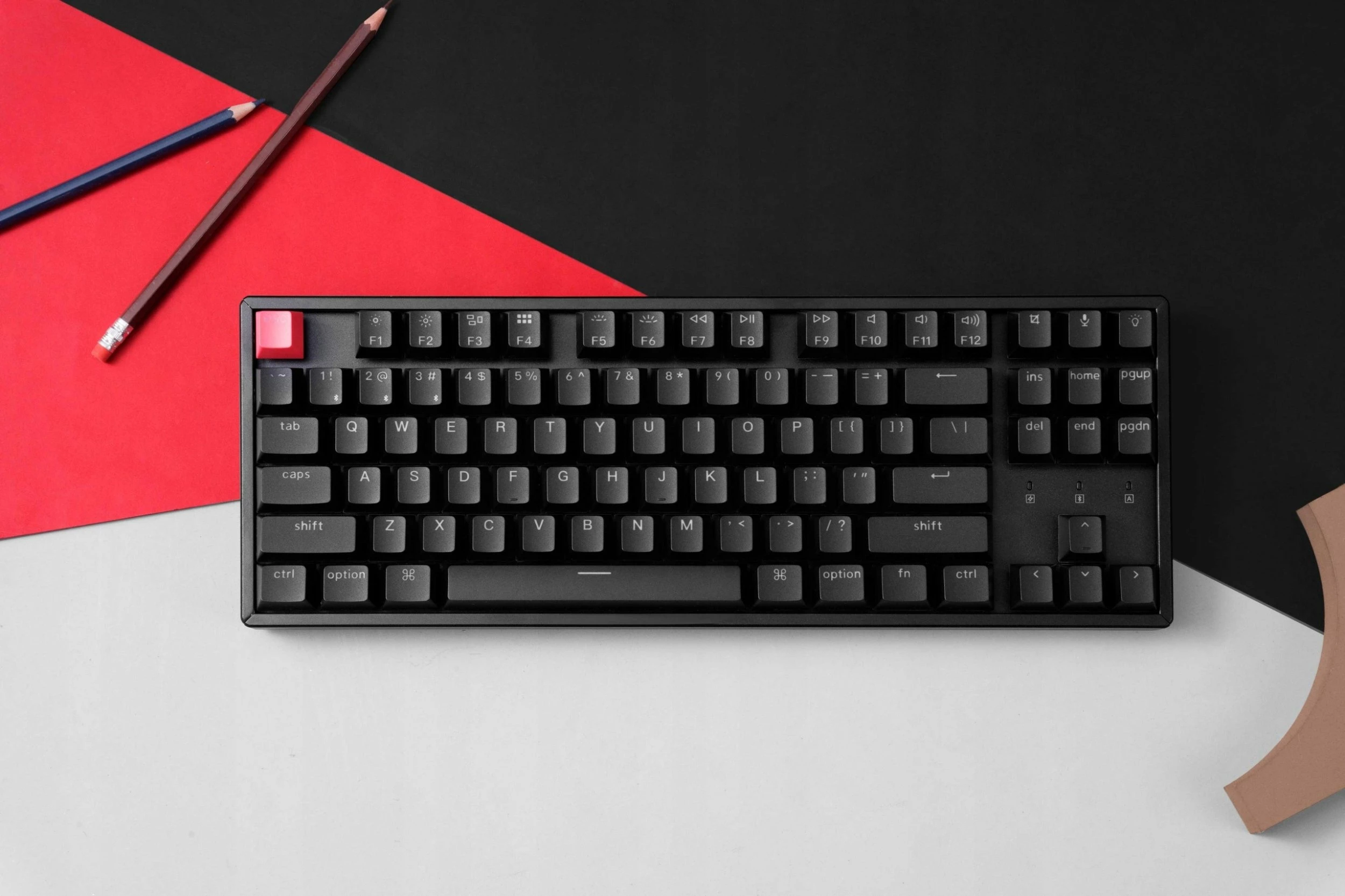 Tastierë mekanike Keychron K8 QMK (Version 2) TKL, Wireless Bluetooth 5.2/USB-C, RGB, Hot-swappable, Super Brown, PBT, kornizë alumini, US INTL, e zezë