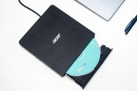 Shkrues DVD portabil Acer AXD001, USB 3.2, për laptop, i zi