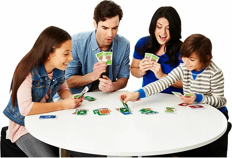 Lojë me letra Mattel Skip-Bo 165 letra, 2-6 lojtarë, 7+ vjeç