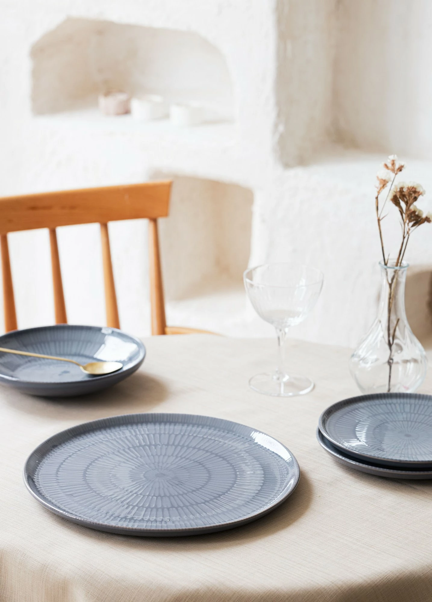 Pjatë shërbimi Hermia, gri, NON0005, 30x30x1 cm