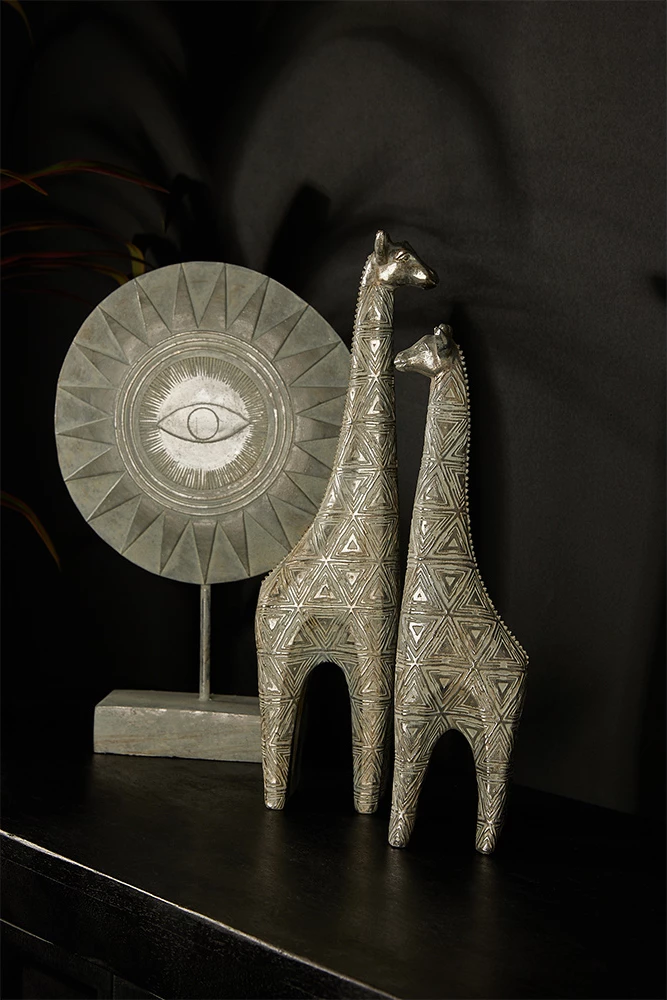 Dekor Nigeria totem, polirezine, argjend antik, 26x8x40cm