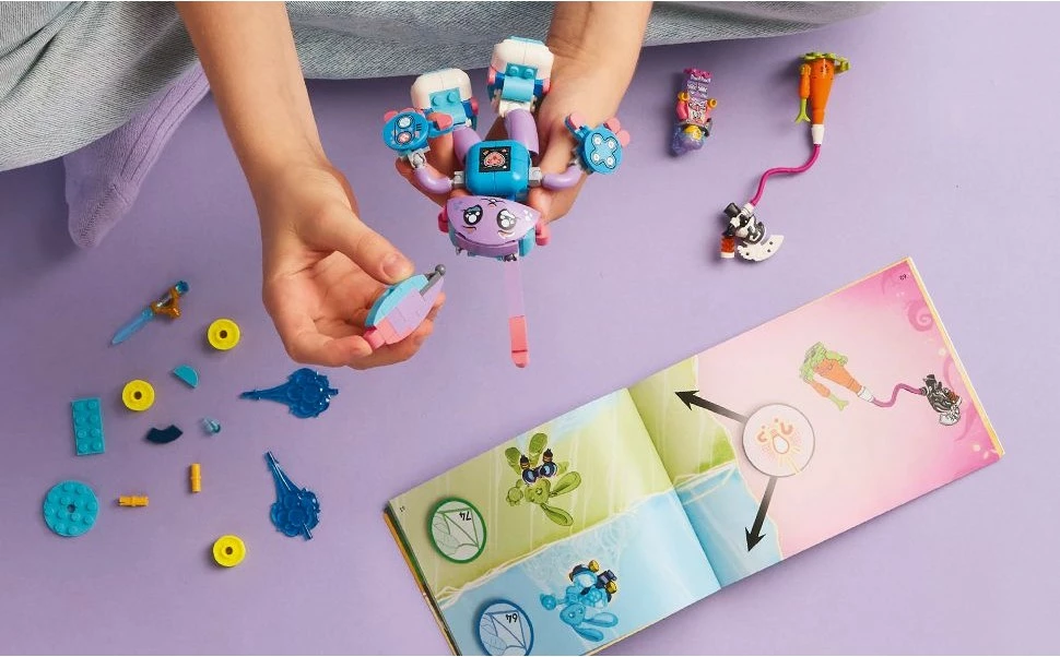 Set ndërtimi LEGO DREAMZzz 71490 Izzie dhe Bunchurro Gaming Lepuri, 252 pjesë, shumëngjyrësh
