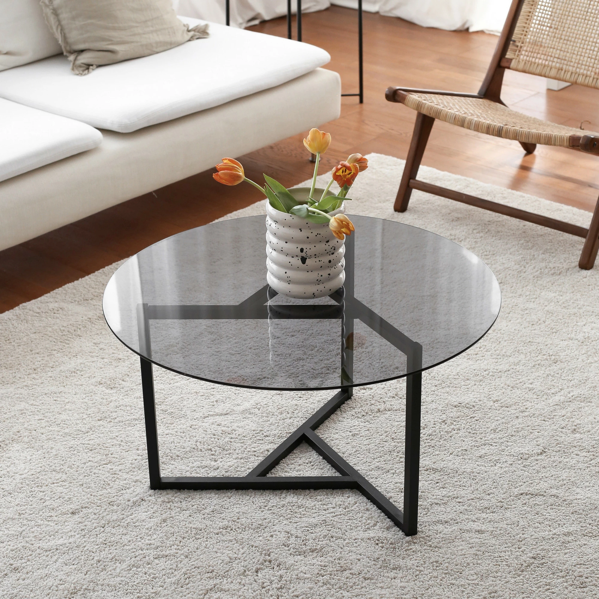 Tavolinë kafeje Hanah Home, Trio, xham i temperuar fume, S402F