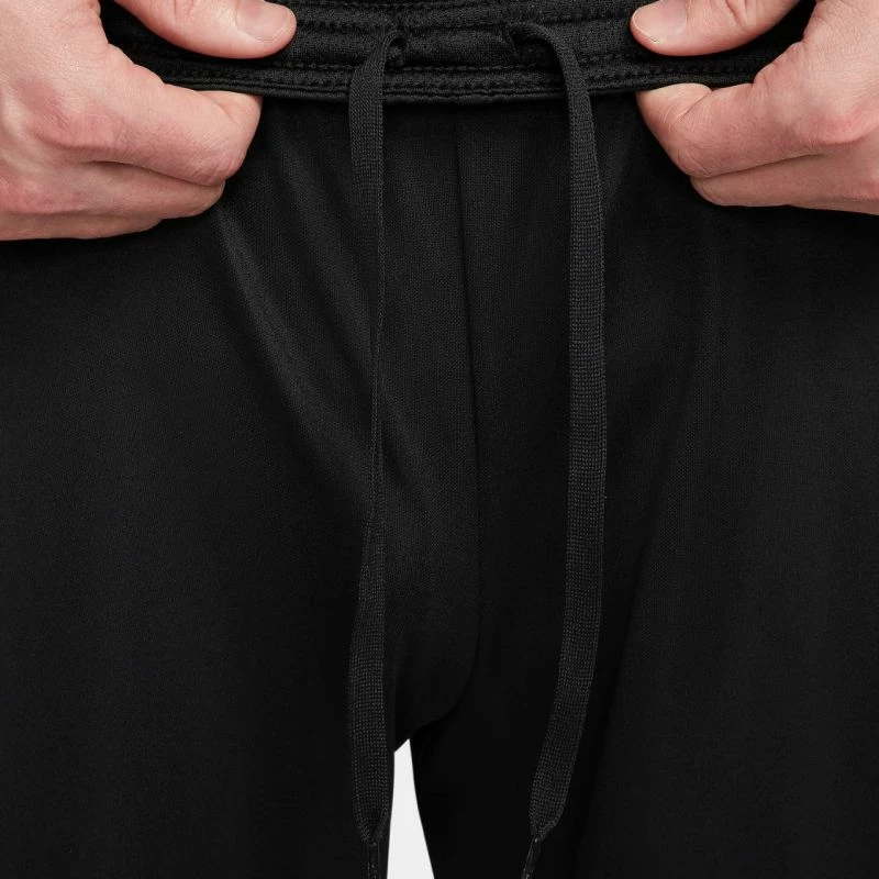 Shorce Nike për meshkuj, të zeza