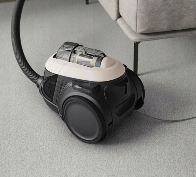 Fshesë me korrent Electrolux EL61H4SW 550W, 1.6L, HEPA 13, pa qese, 12 m rreze, e zezë