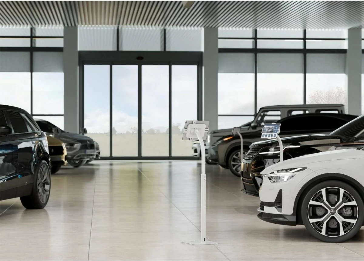 Mbajtëse dyshemeje për tabletë Techly 406345, për 7.9-11", e bardhë, me kyç sigurie