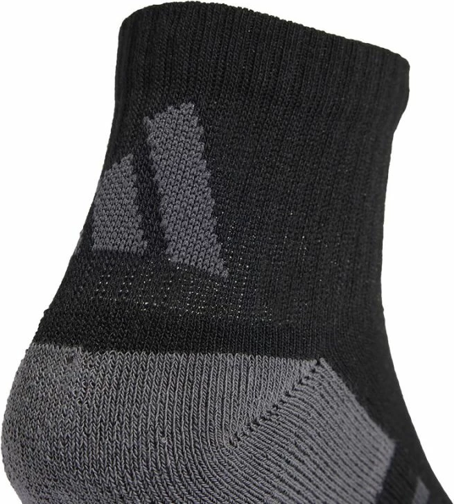 Çorape adidas, të zeza