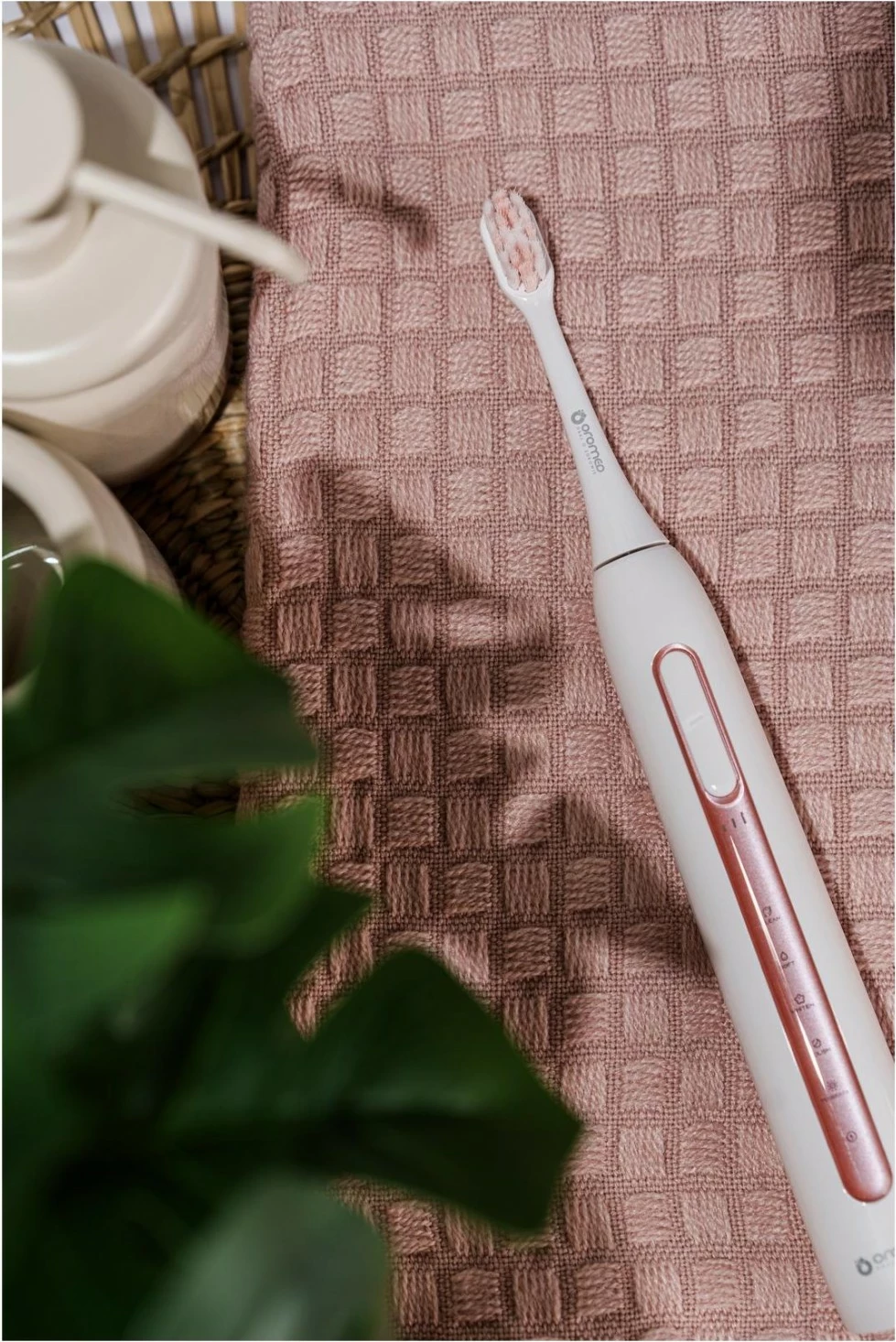 Furçë dhëmbësh sonike Oromed Gold-Smile, 34800 dridhje/min, rozë