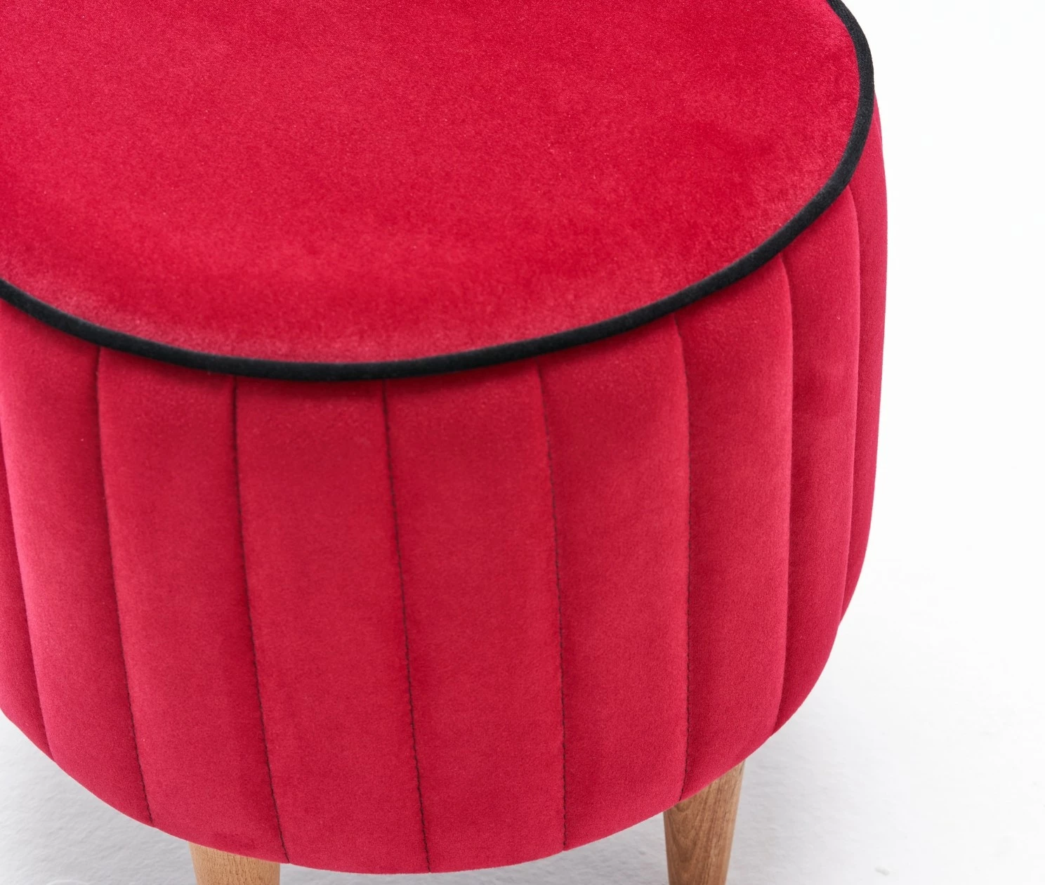 Puf Lindy, kadife e kuqe, Atelier del Sofa