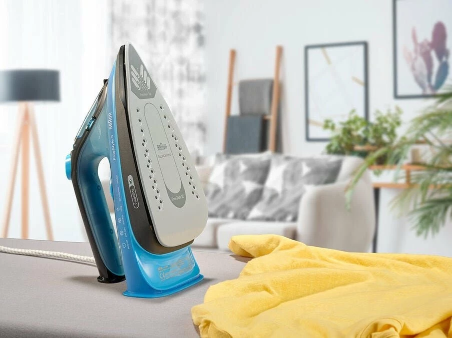 Hekur Braun FreeStyle 3 FI 3194.BK, 2400W, i zi-blu