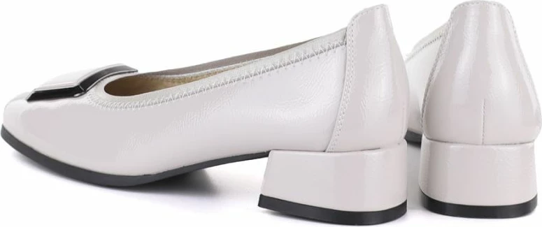 Këpucë me take të ulët Vinceza 18129, të hirtë