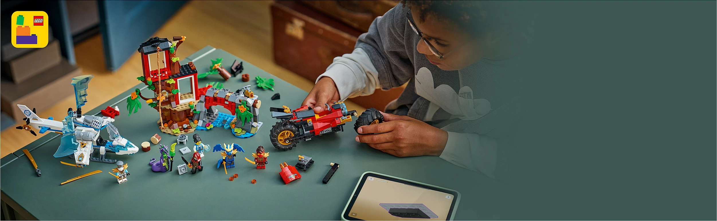 Set ndërtimi LEGO NINJAGO 71857 Ninja Vehicle Tree House Battle, 642 pjesë, 6 minifigura, multikolor