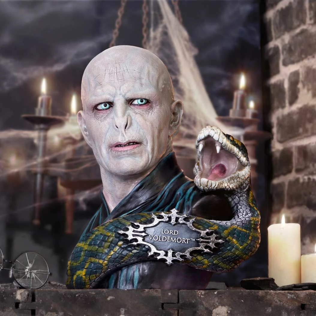 Buste figurine NEMESIS NOW Harry Potter Lord Voldemort, 30–30.5 cm, rezinë (polyresin), e pikturuar me dorë