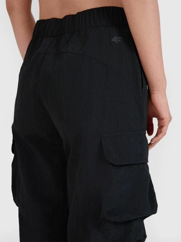 Pantallona cargo për femra 4f