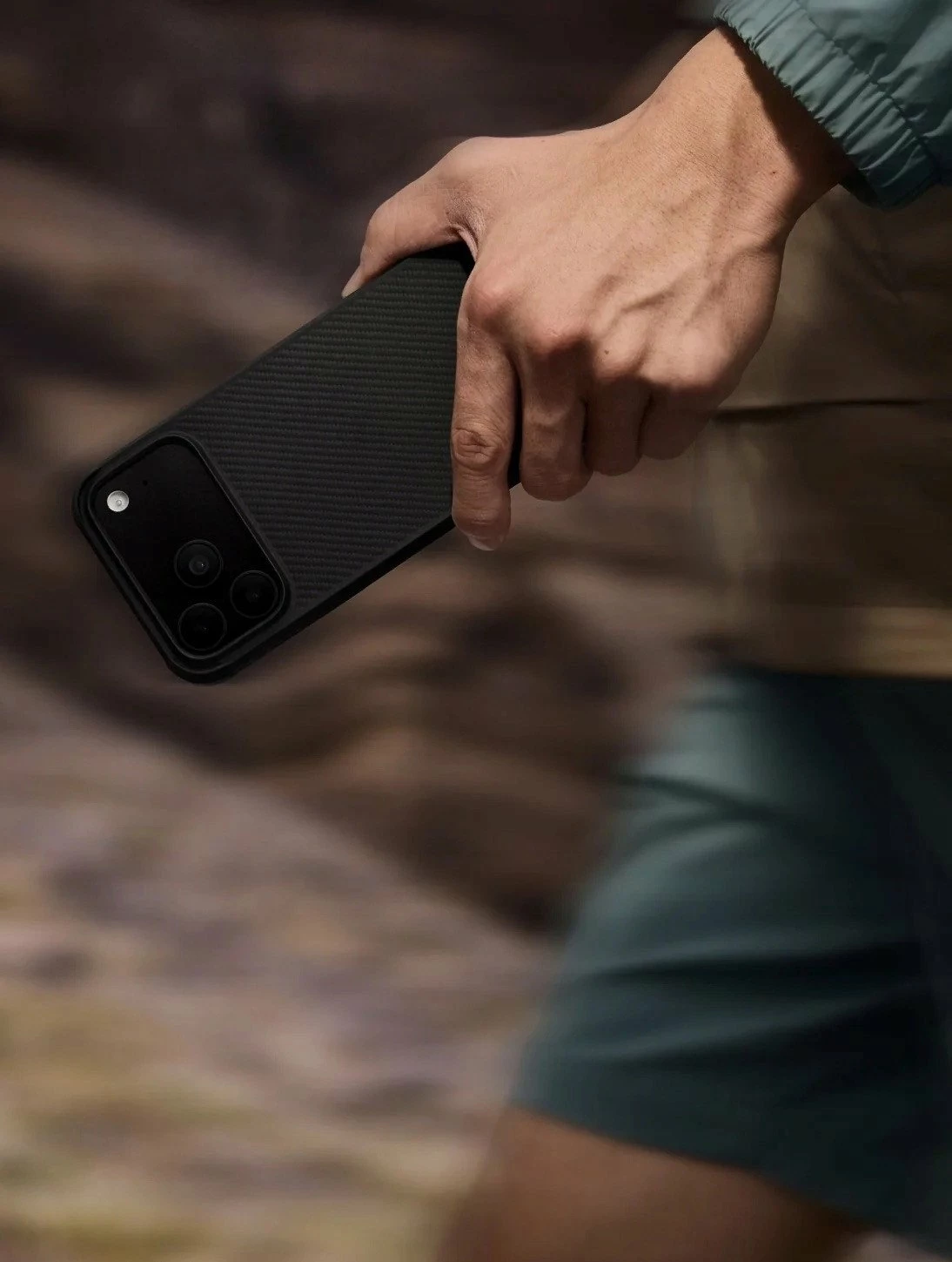 Mbështjellës Pitaka Aramid ProGuard KI1701MGPM për iPhone 17 Pro Max, MagSafe, aramid/TPU, i zi/gri