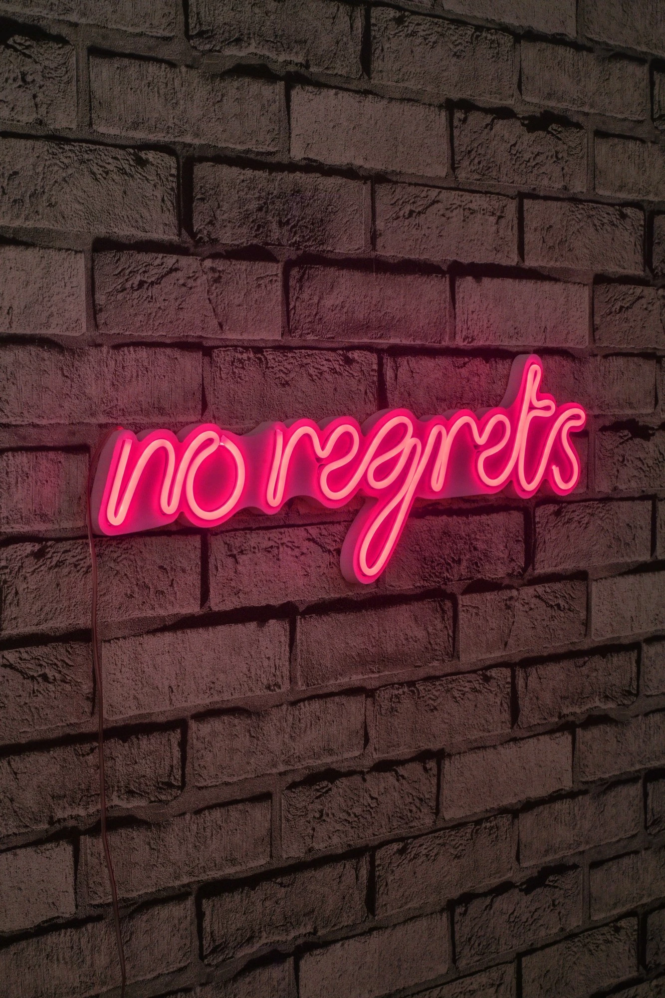 Dekor dritash LED plastike, ngjyrë rozë, 'no regrets', 52x16x2 cm