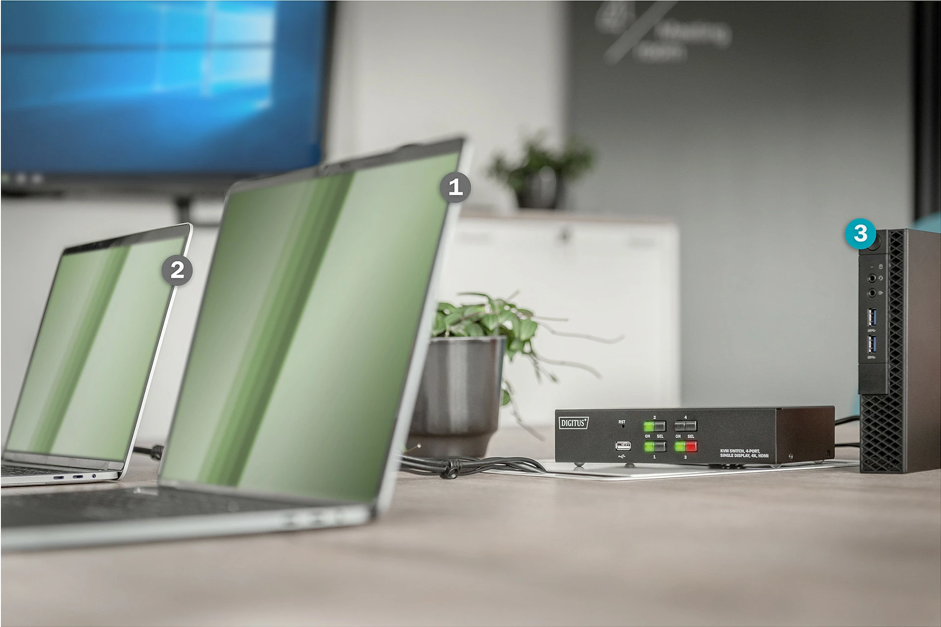 Switch KVM Digitus 4-Port HDMI 4K, USB, Audio, i zi