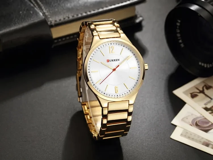 Orë dore për meshkuj Curren 8280, e artë