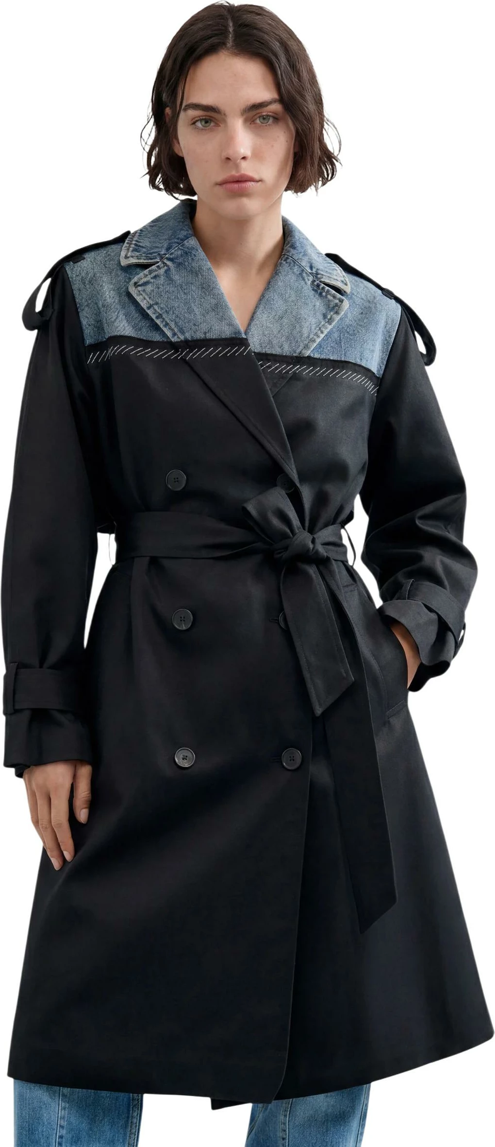 Pallto trench për femra Desigual CHAQ_HYBRIDTRENCH 26WWEW22, e zezë