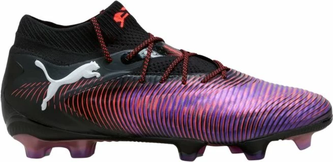 Atlete futbolli Puma për meshkuj, të zeza dhe të kuqe