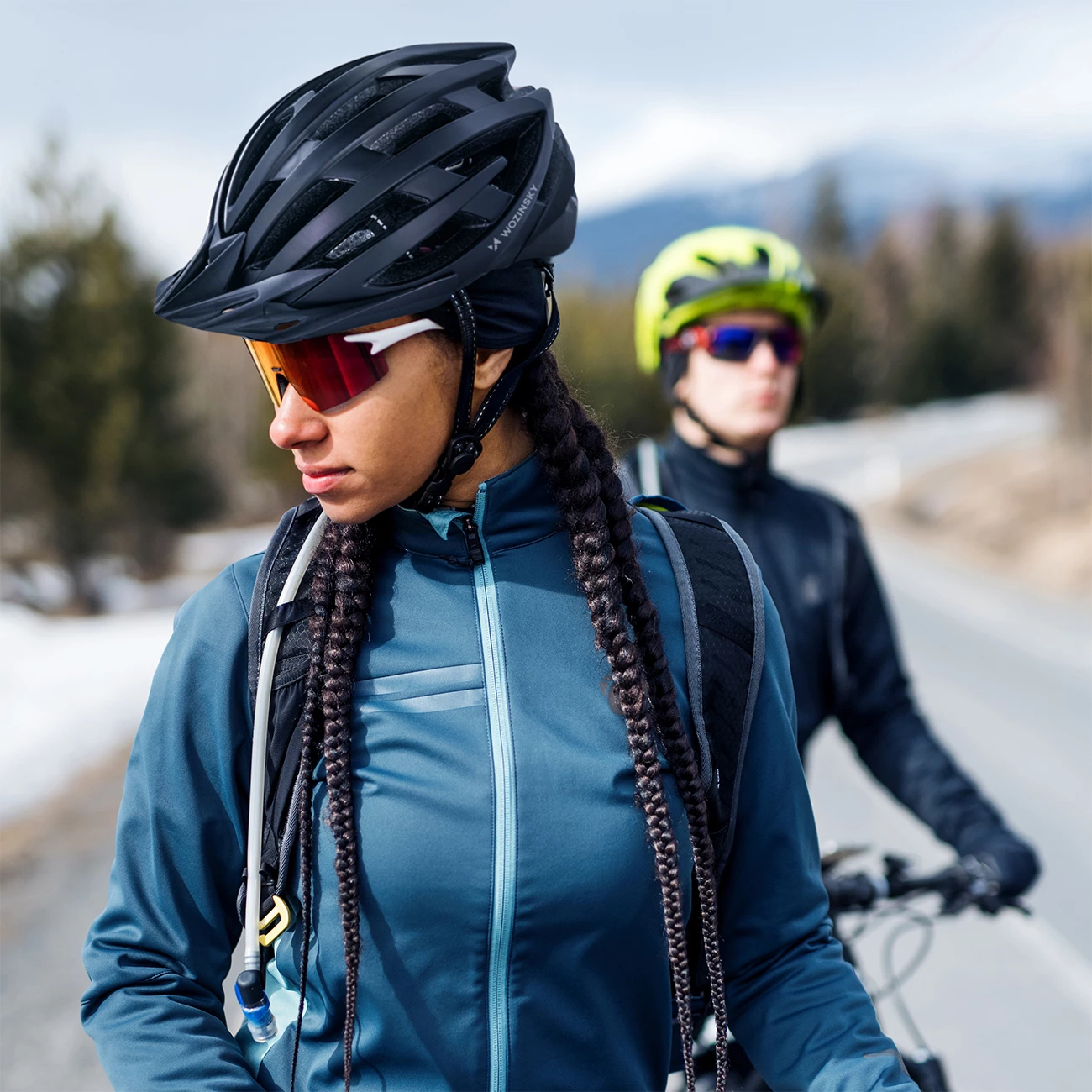 Kaskë biçiklete, Wozinsky, HT-28VC, me dritë LED mbrapa me USB, madhësia M (54-57 cm), e zezë